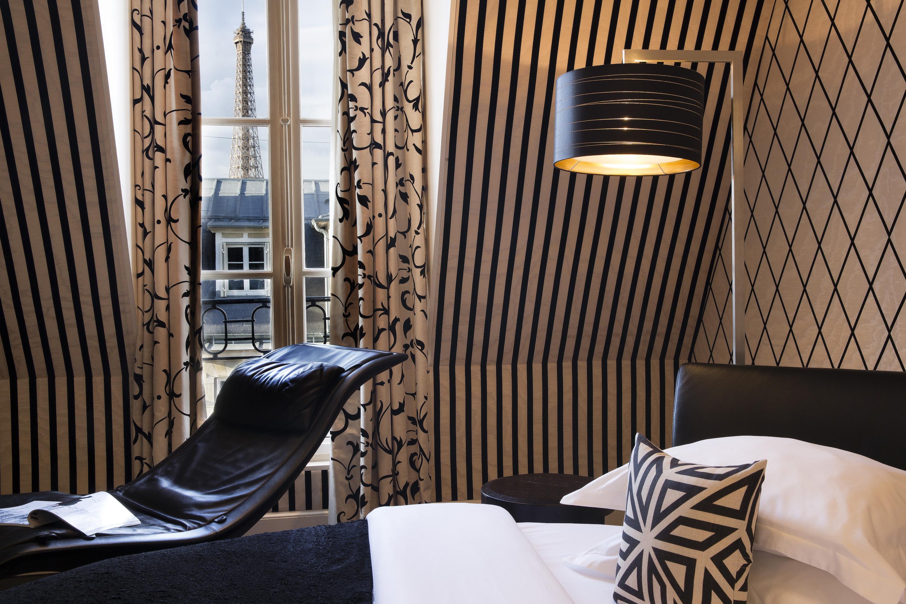 Ares Eiffel Parigi